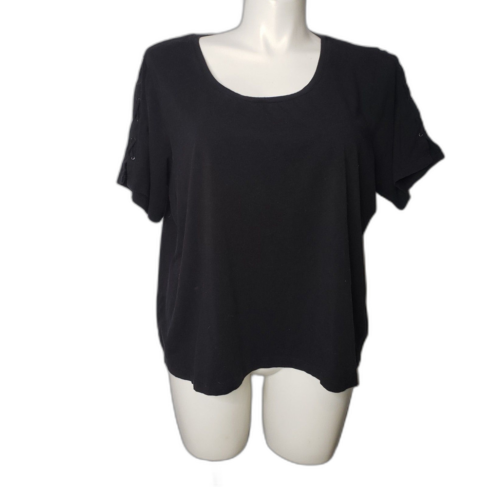 SUSAN GRAVER Black Short Sleeve T Shirt Lattice Detail on Shoulders Size 2XL